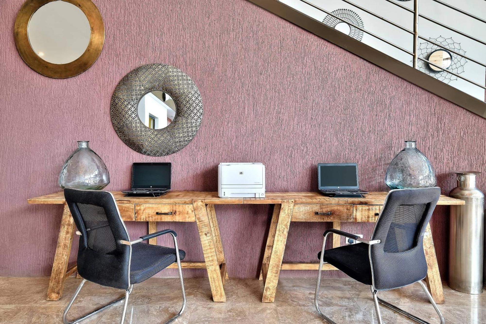 Protea Hotel By Marriott Ndola Bagian luar foto