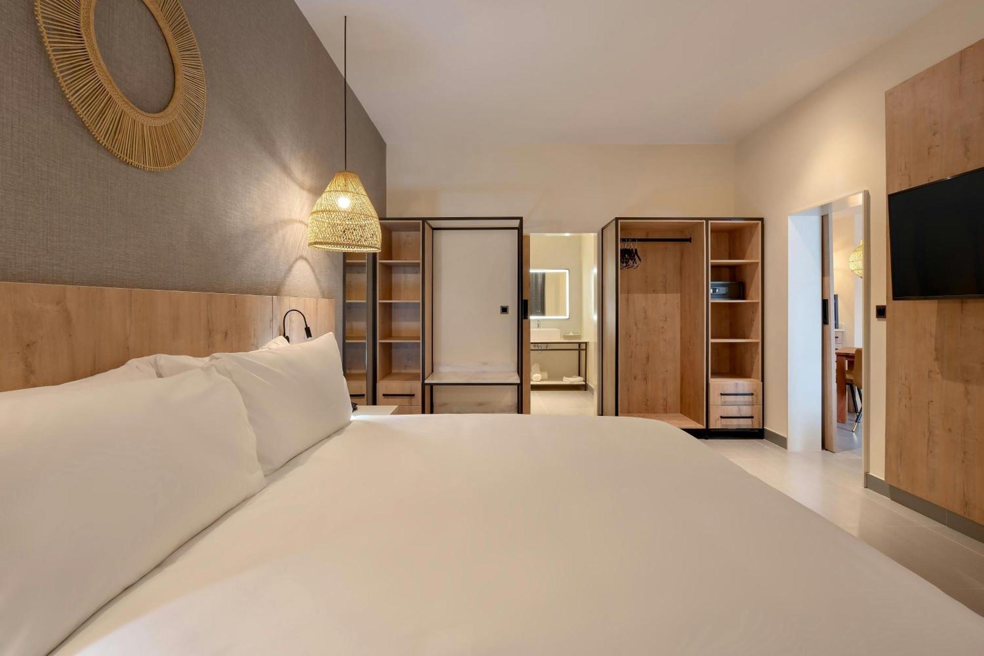 Protea Hotel By Marriott Ndola Bagian luar foto