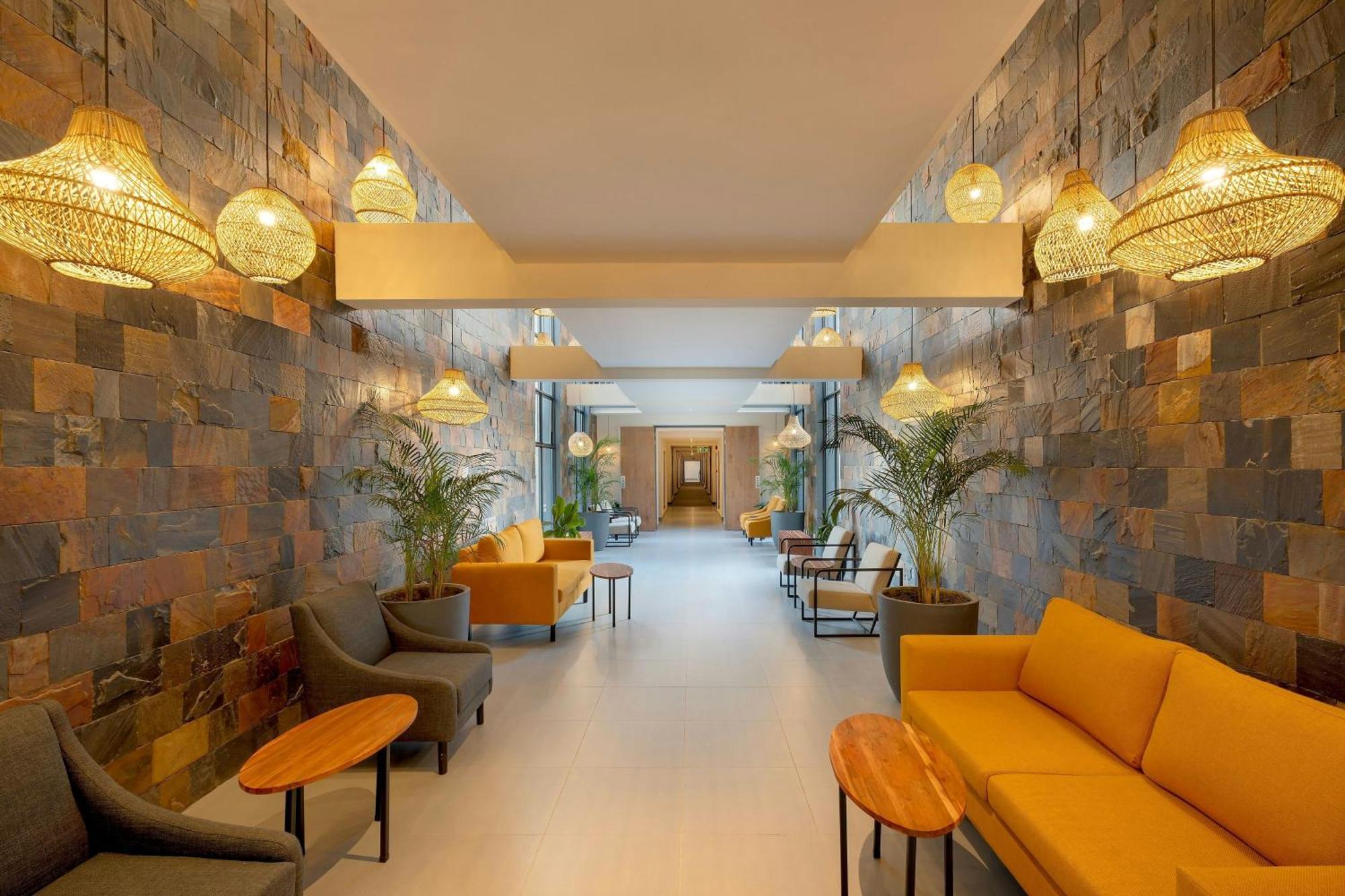 Protea Hotel By Marriott Ndola Bagian luar foto